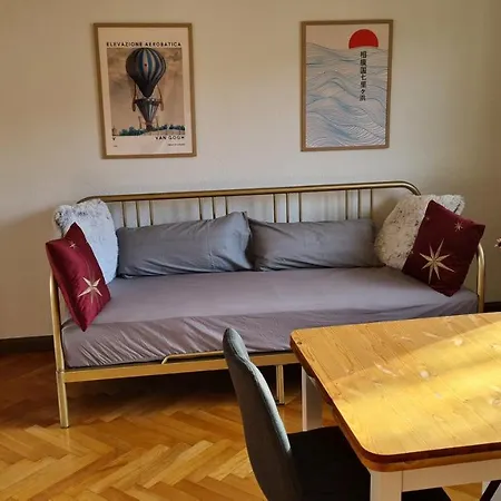 Derendinger - Zentrum Homestay *